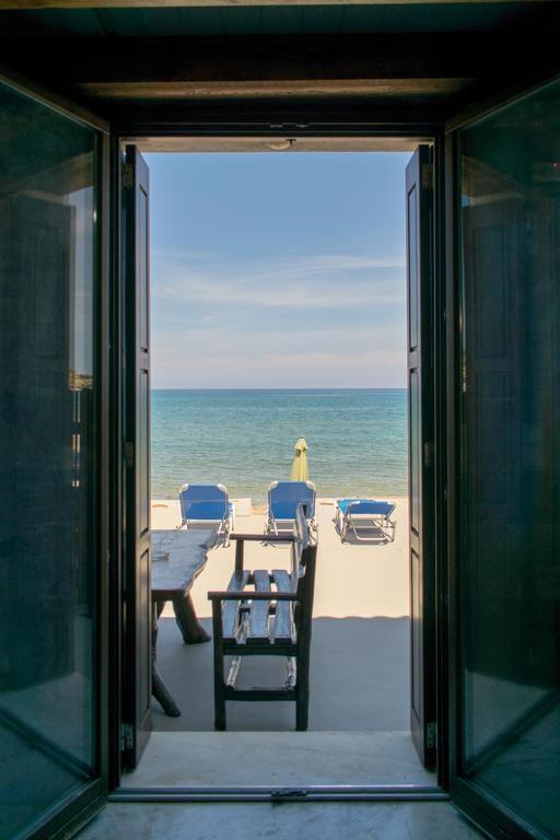 Volakas Beachfront Suites Rethymno  Exterior photo